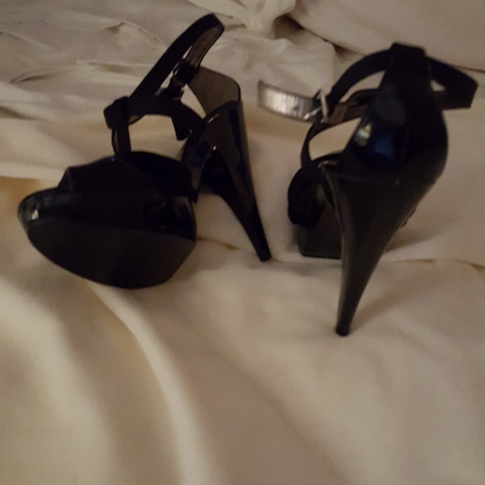 kelly n katie heels - Picture 2 of 2